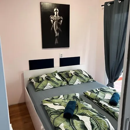 Silesia Camp Apartman *